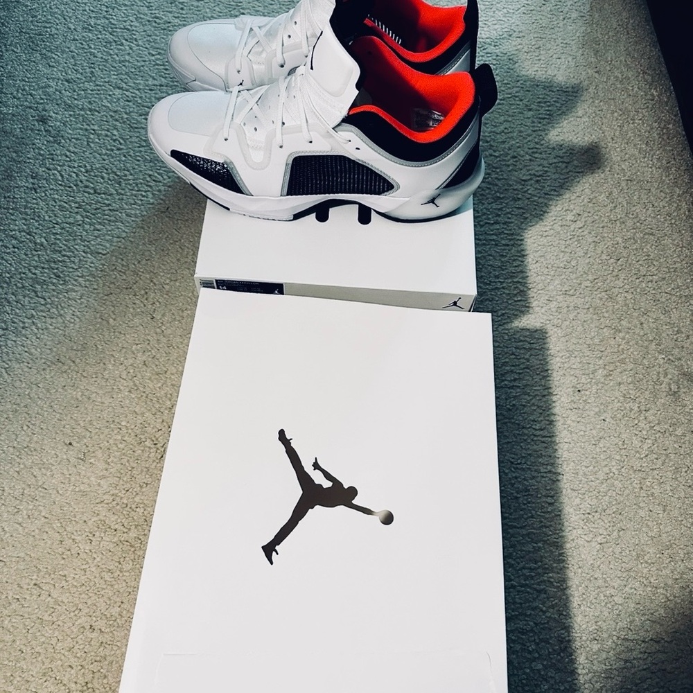 Jordan XXXVII Low White Black Red Sneakers